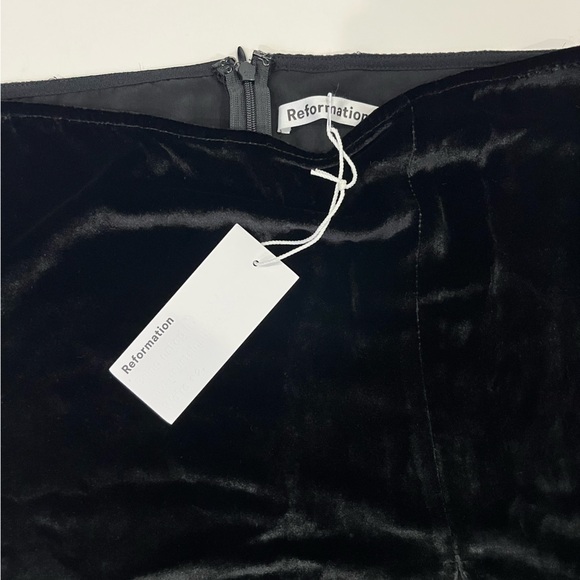 Reformation Black Mini Skirt - Picture 5 of 7